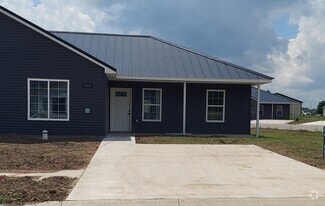 Building Photo - 510 Eagle St