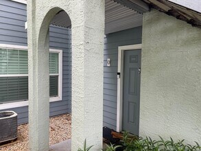 Building Photo - 1050 Crystal Way