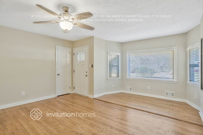 Foto del edificio - 8510 Dawn Ave