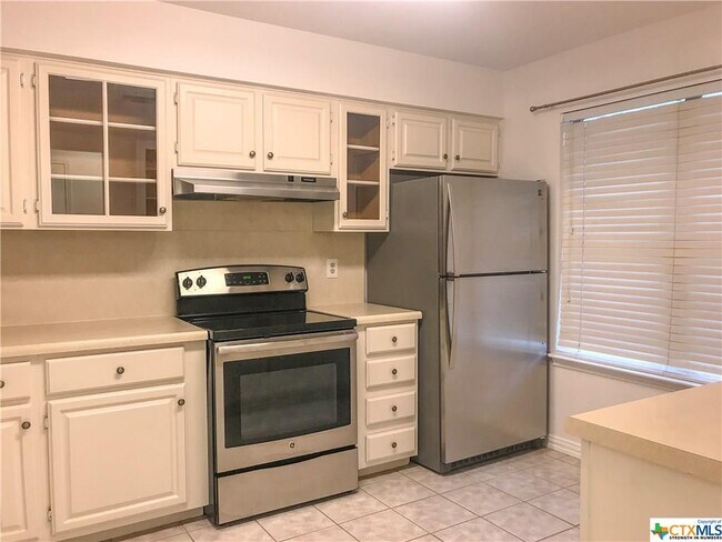 Foto del edificio - 529 Frostwood Dr