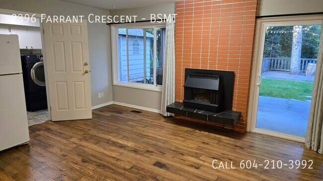 Building Photo - Unique One Bedroom Plus Den
