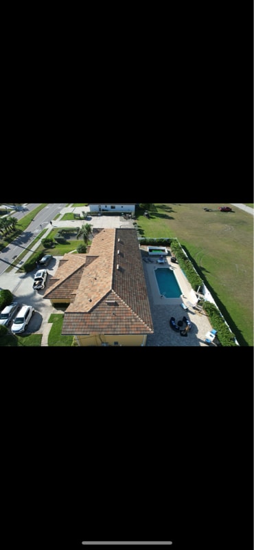 Foto del edificio - 5240 Chiquita Blvd S