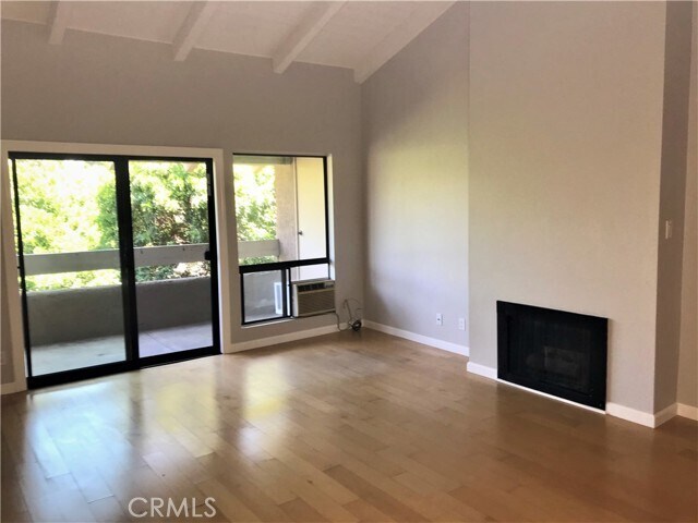 Foto del edificio - 21372 Brookhurst St