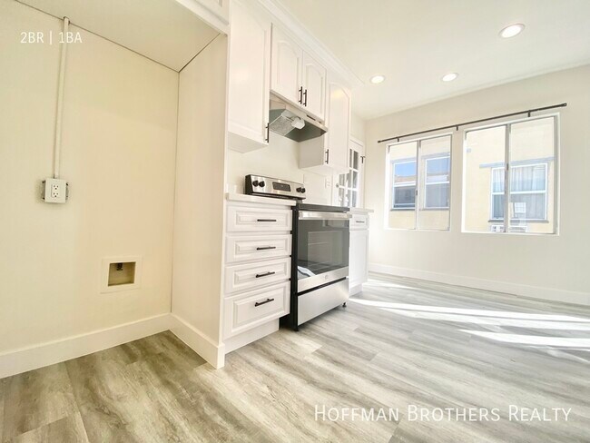 Foto del edificio - 441 1/2  N Hayworth Ave