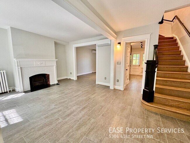 Building Photo - 5304 41st St NW