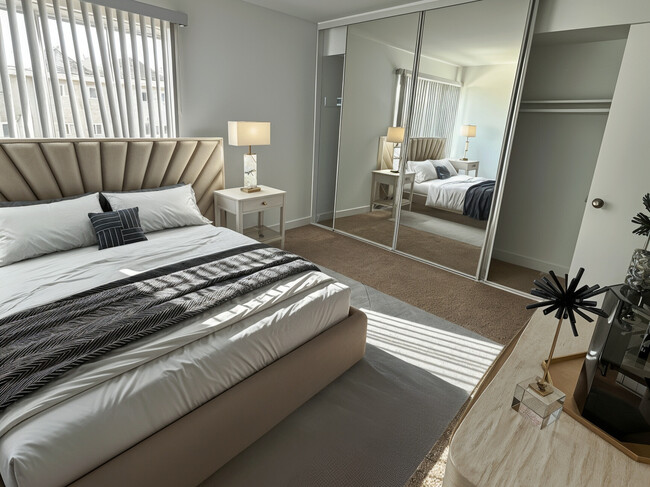 Building Photo - Woodland House Apartments