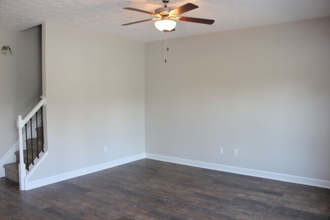Foto del edificio - 171 Cedar Point Ln