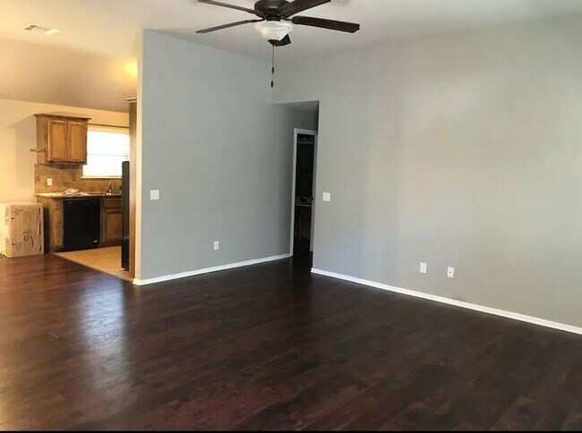 Building Photo - Beautiful Home in NW Oklahoma City