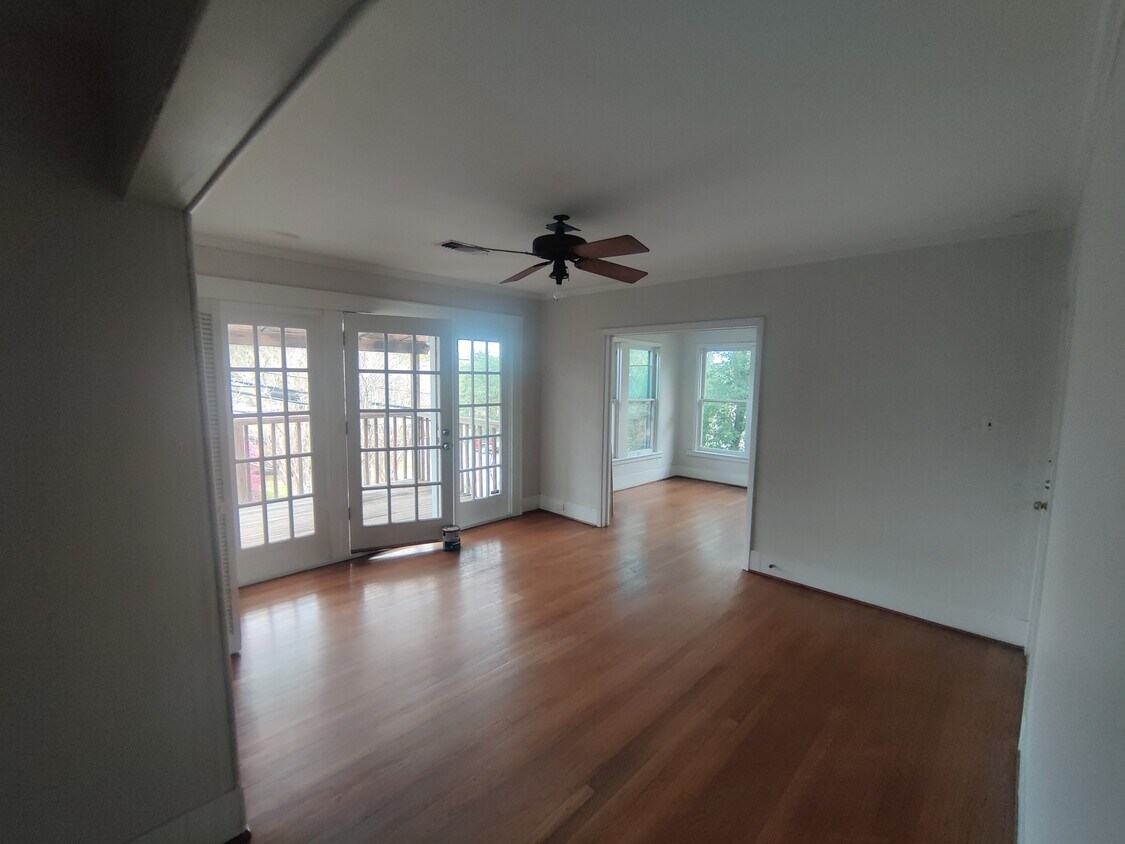 Foto principal - 1661 Marshall St
