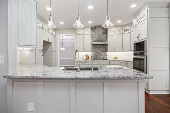 Building Photo - 6435 Ivey Creek Cir