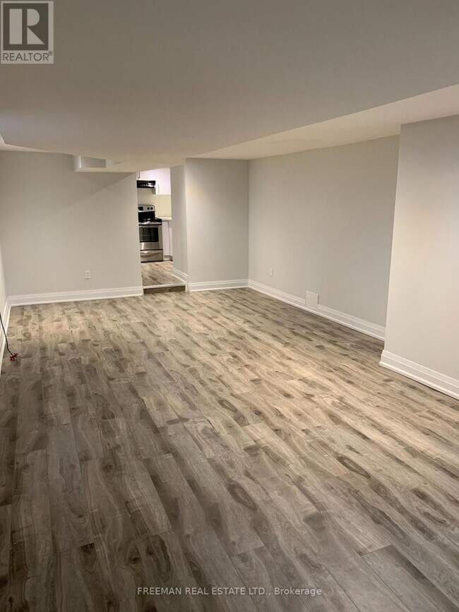 Photo du bâtiment - 642 Gladstone Ave