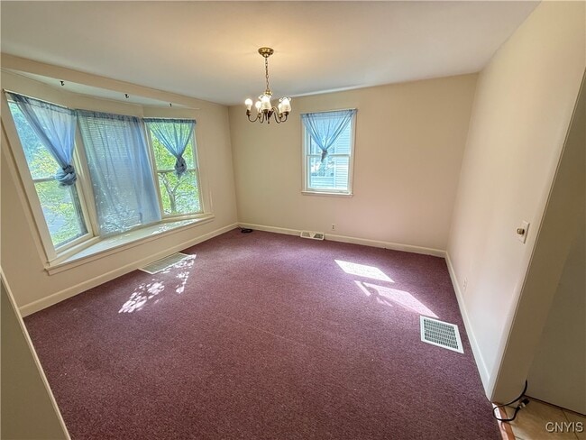 Building Photo - 4 Pleasant St