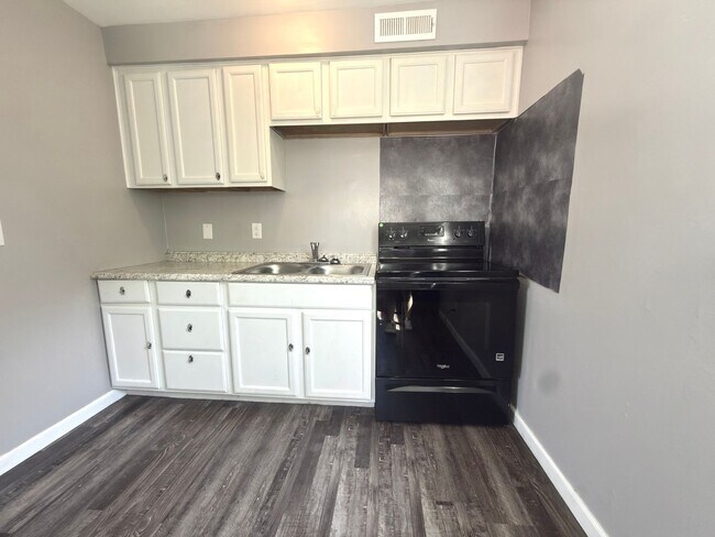Building Photo - 3646 Northdale Pl