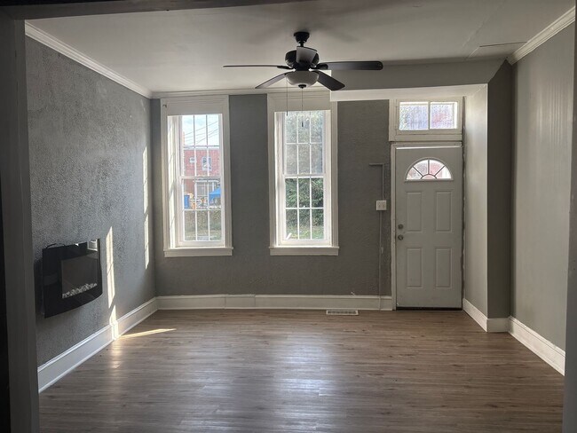 Foto del edificio - 2-3 Bedroom 1 Bath House-York City SD