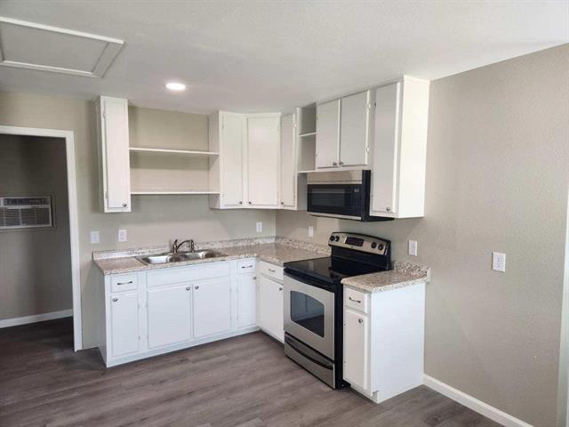 Foto del edificio - 1317 E Main St