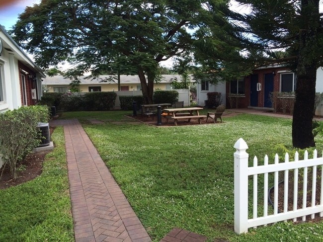 Foto del edificio - 1201 NE 2nd Ave