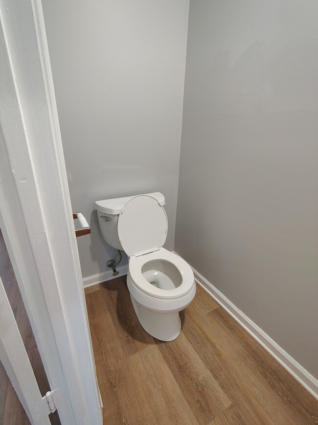 Building Photo - 13 Fonda Dr