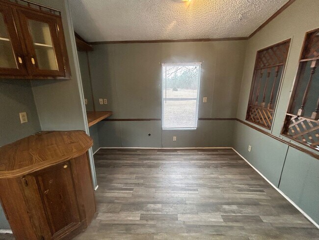 Foto del edificio - 201 Williams Cir