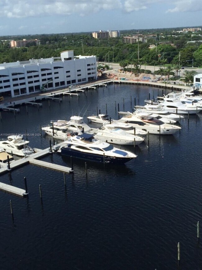 Foto del edificio - 17301 Biscayne Blvd