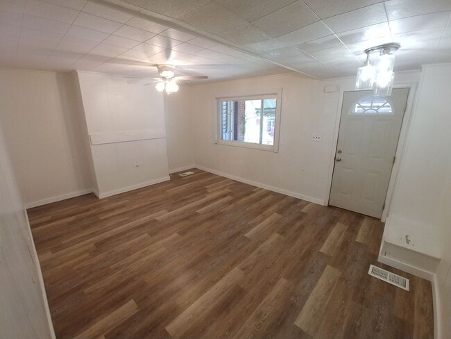 Building Photo - 110 Dilworth St