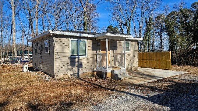 Photo - 1372 Ridge Rd House