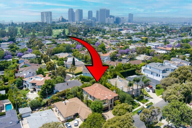 Foto del edificio - GORGEOUS 7 BED 6.5 BATH FOR LEASE IN BEVER...