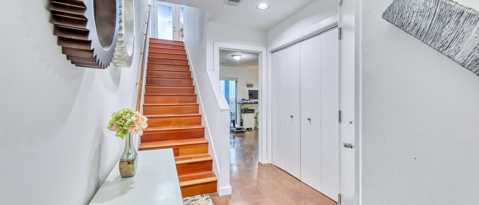 Foto del edificio - 1158 E Carson Ave