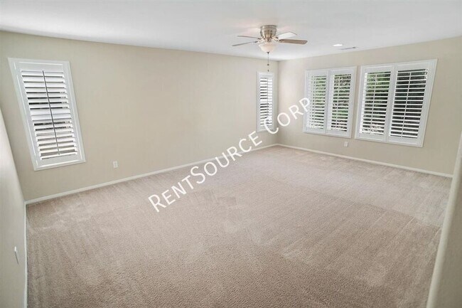 Foto del edificio - 17420 Smoke Tree Ln