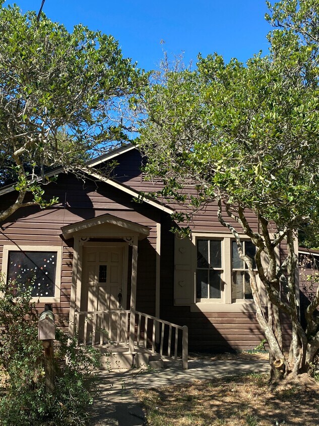 Foto del edificio - 1114 Pike Ave