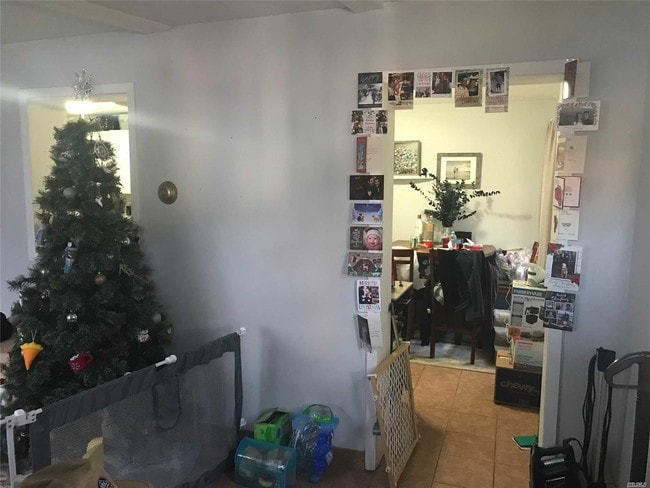 Building Photo - 206 Bayville Ave