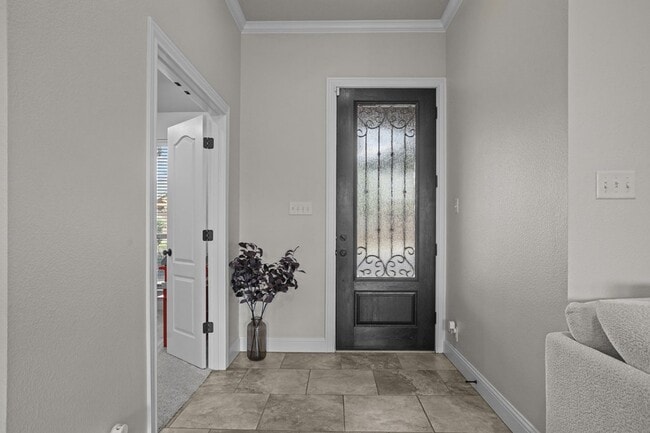 Building Photo - 5903 Sabine Dr