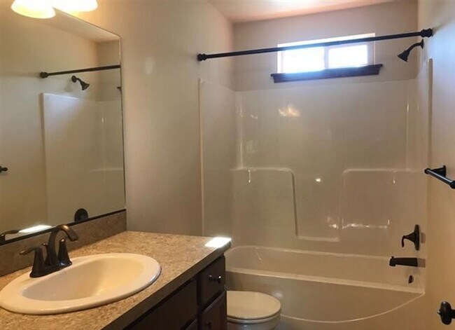 Foto del edificio - Kin1645-Art2092