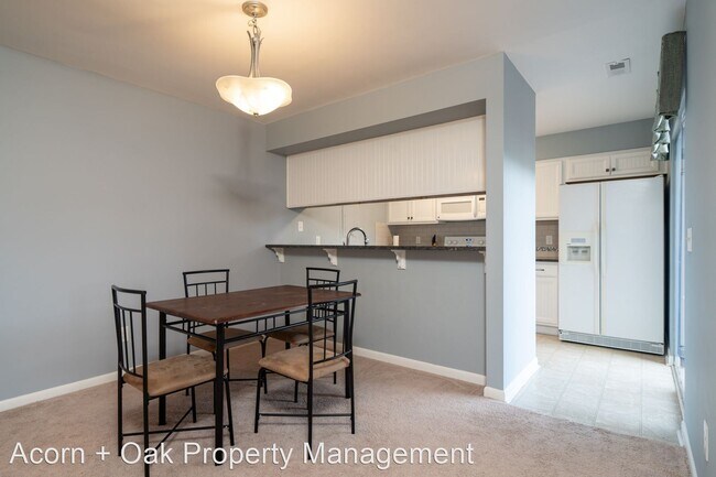 Building Photo - 2 br, 2.5 bath House - 136 Springberry Lane