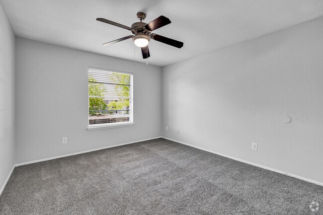 2BR, 2BA - 897SF - Bedroom - Preserve at Westchase