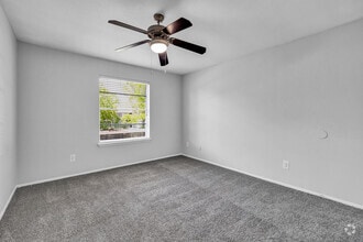 2BR, 2BA - 897SF - Bedroom - Preserve at Westchase
