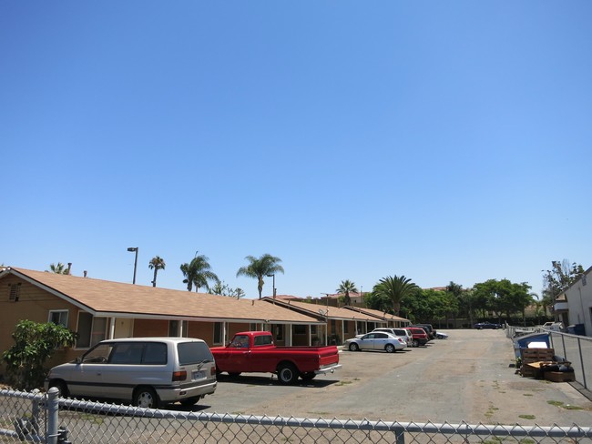 Building Photo - The Broadway Apartments