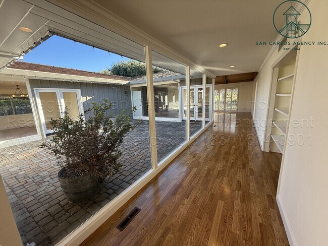 Foto del edificio - 7042 Valley Greens Cir