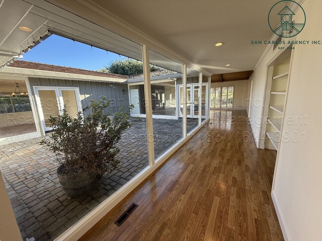 Foto del edificio - Spacious Single Level Ranch Style Home in ...