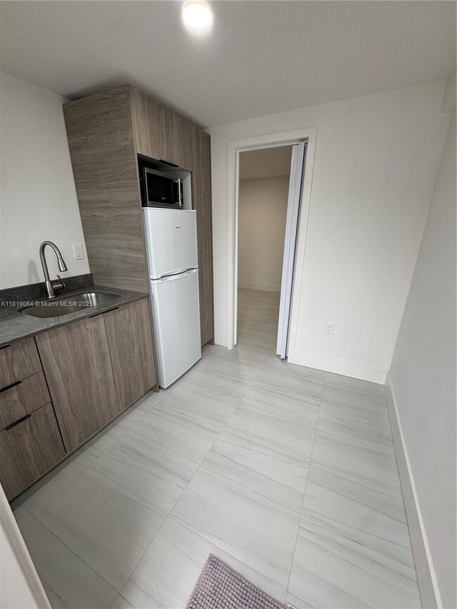 Foto del edificio - 340 E 57th St