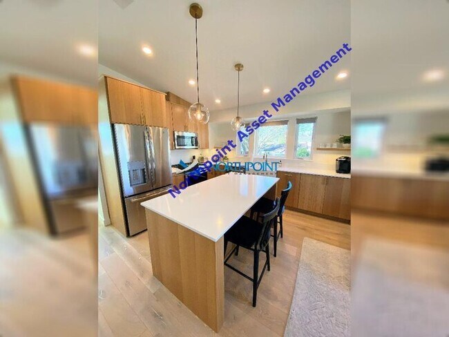 Building Photo - 1402 Whittier Dr