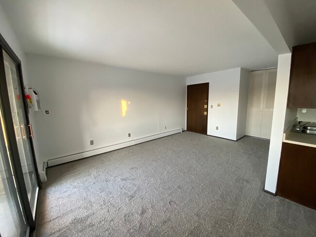 Bedroom - 4387 Wilshire Blvd