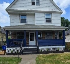 Building Photo - 3052 W 51st St