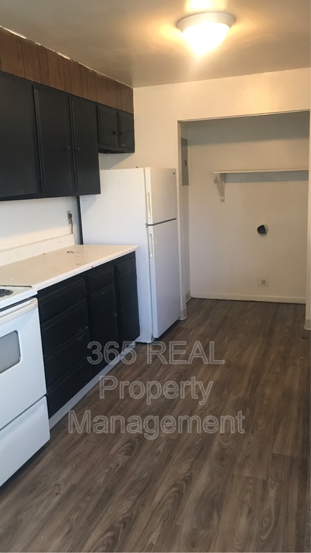 Building Photo - 1231 Pleasant Acres Dr