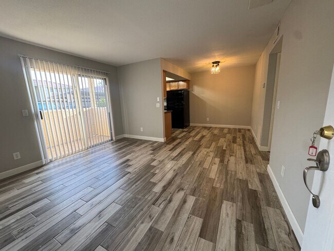 Foto del edificio - Upgraded One Bedroom One Bathroom condo in Summerlin