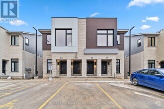 Building Photo - 15-15 Stauffer Wds Trl