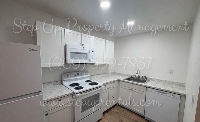 Foto del edificio - 494 Snell St