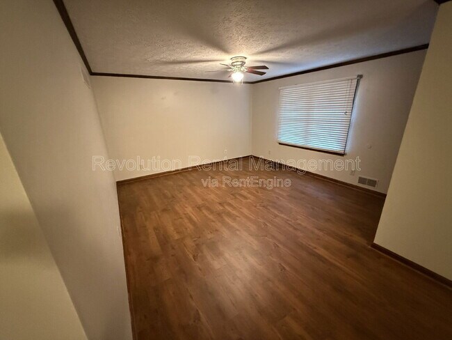 Foto del edificio - 500 Terry Dr