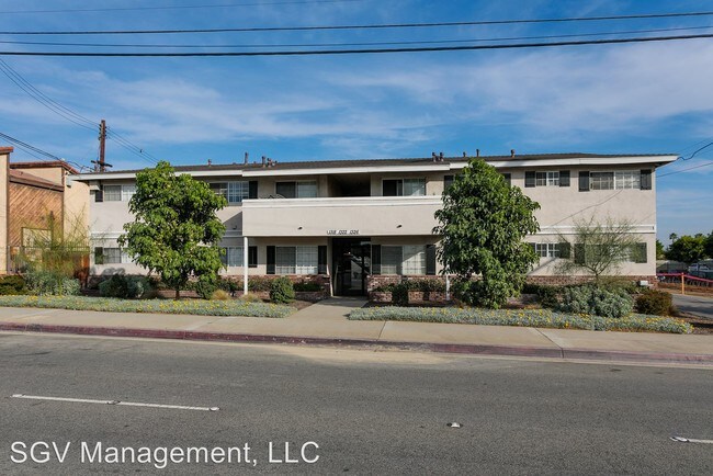 Building Photo - 1326-1326 Mountain Ave