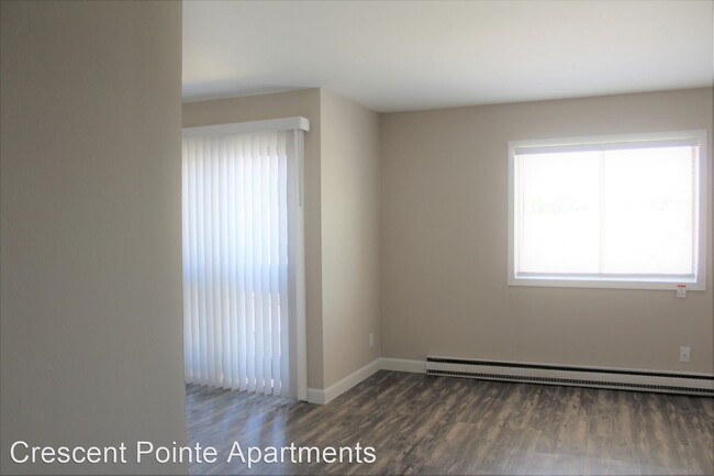 Building Photo - 621 Crescent Dr