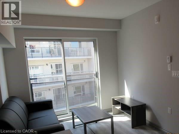 Photo du bâtiment - 275 Larch St